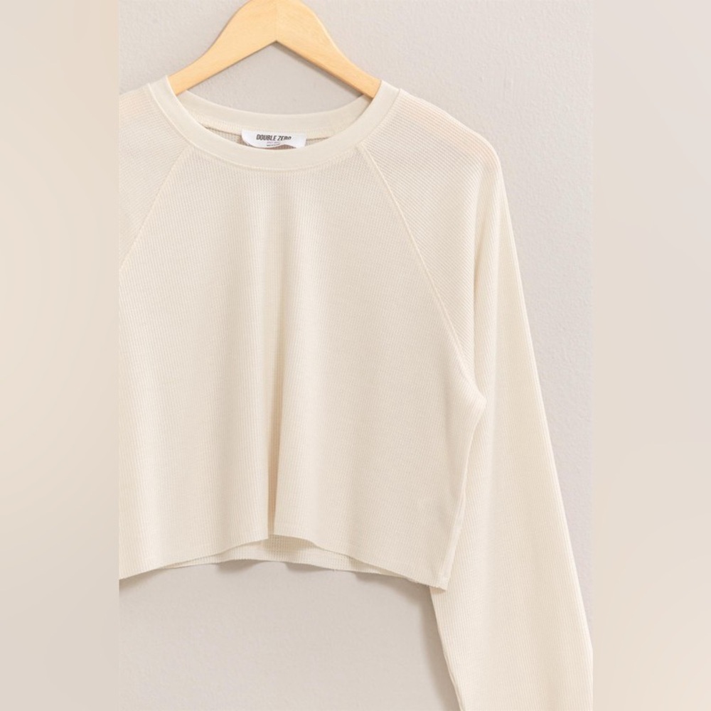 232B-CREAM. Waffle Raglan Long Sleeve Crop Top